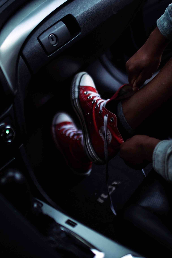 Converse