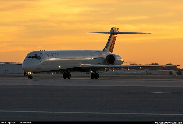 Boeing 717