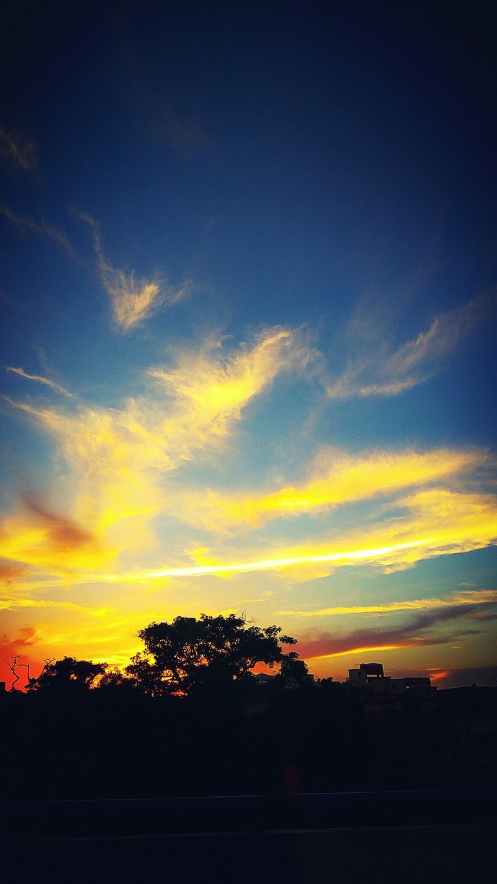 DUSK SKY