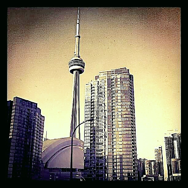 Distillery District (CN TOWER, SKYDOME & SKYLINE)