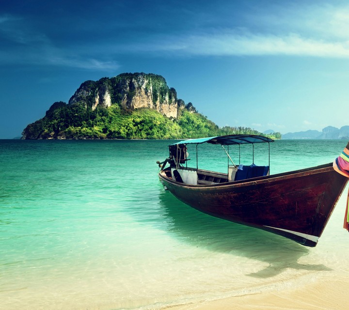 Boat Leaned