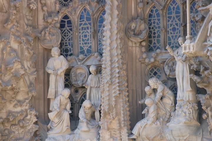 La Sagrada Familia || Details.