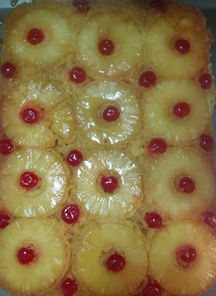 pineapple apple upside down