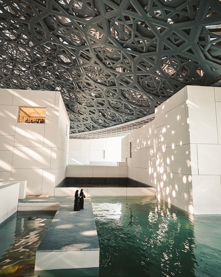 Louvre, Abu Dhabi •Axye~