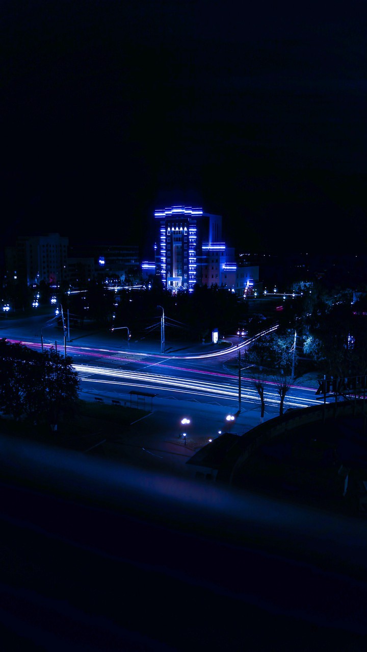 NIGHT CITY