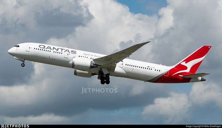 Qantas Airlines - Boeing B787 Dreamliner
