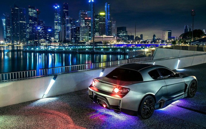 Спортивный автомобиль