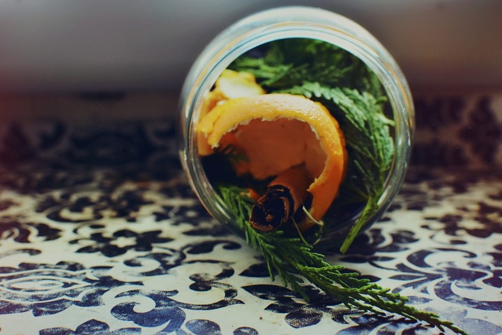 pine, cinnamon and orange 