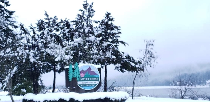 Snow at Lake
