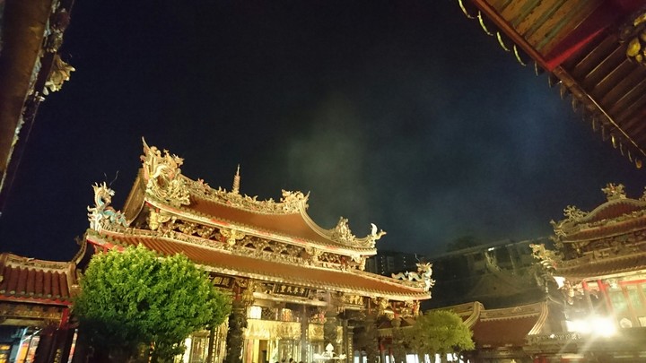 Taiwan Lonshan-temple.
