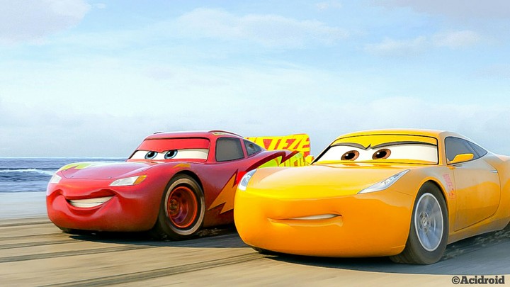 Cruz Ramirez Help Lighting McQueen ( HD )
