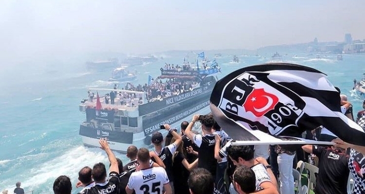 Şerefli Şampiyonluk...