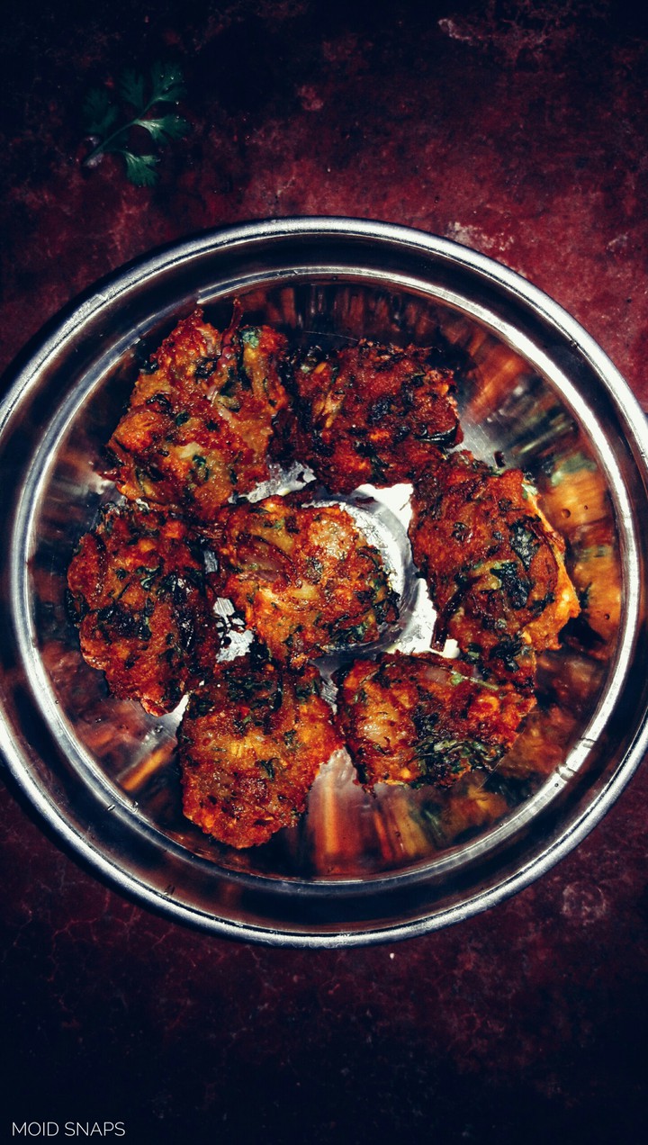 pakora with coriander
