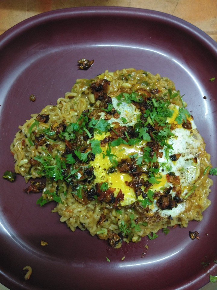 Egg Maggie