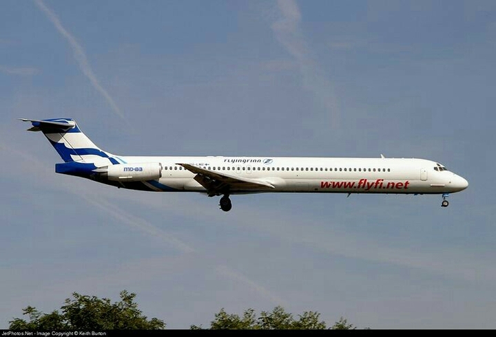 MD83
