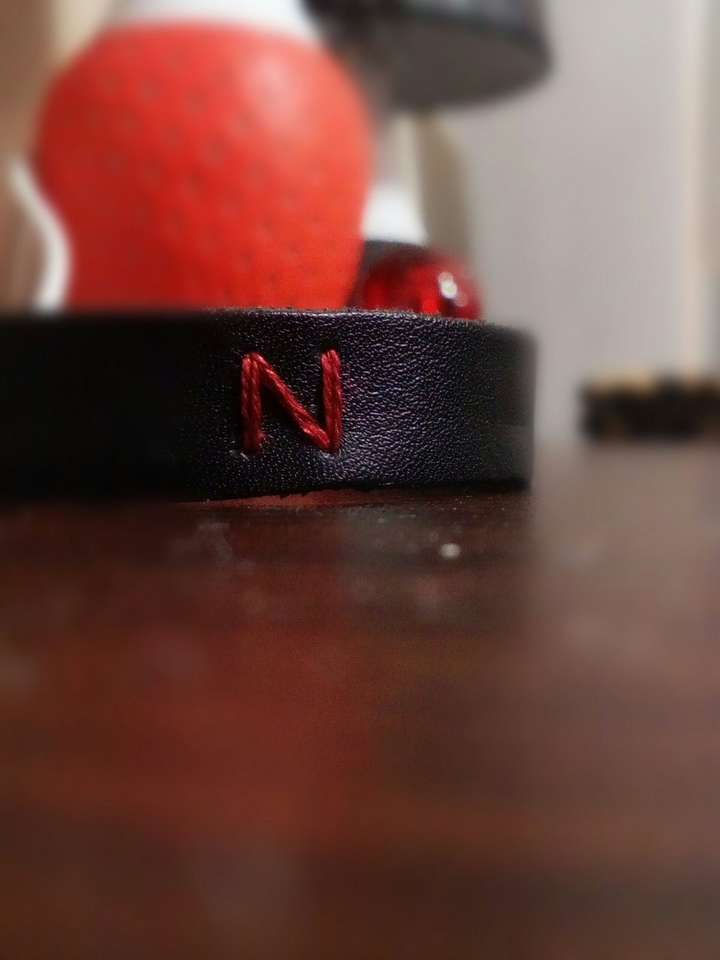 ; ) °×°