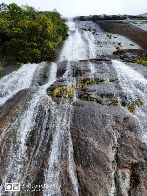 waterfall munnar hills