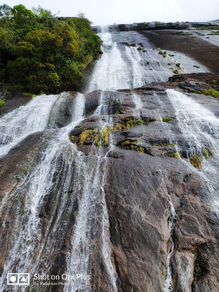 waterfall munnar hills