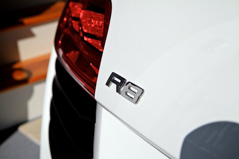 R8