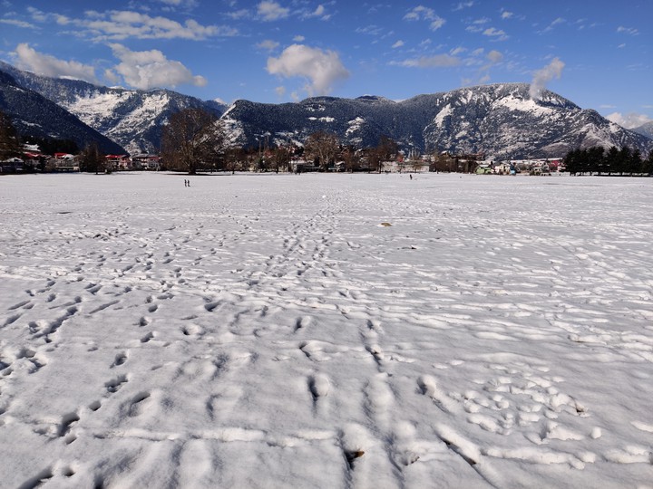 Snow in Kashmir