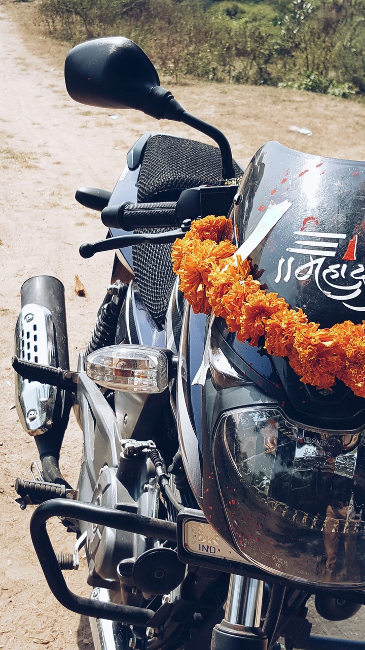 pulsar 180.
