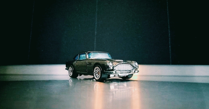 Aston Martin DB5