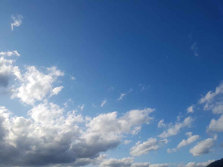 The sky picture I took! (In fact, here in Korea...)