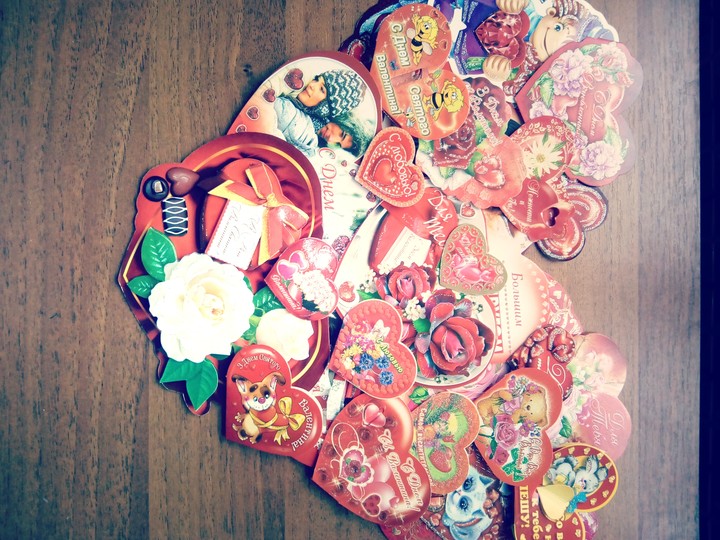 Сердце из валентинок :3
