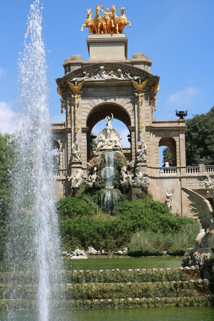 Fountain || Barcelona