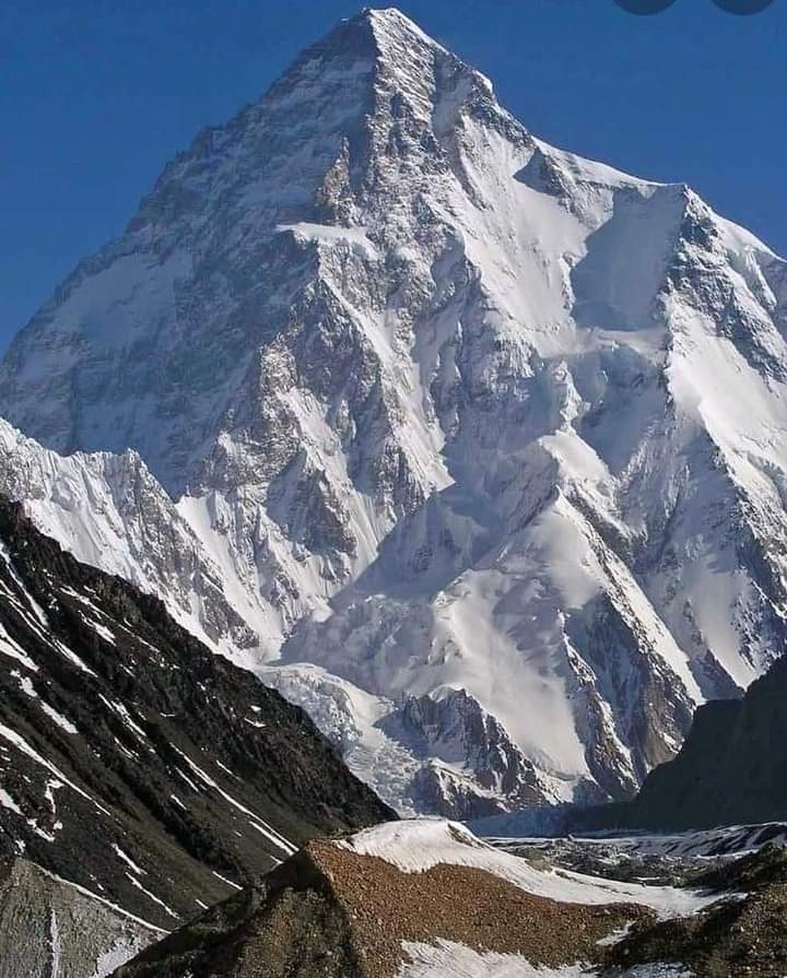 MOUNTAIN IN PAKISTAN??