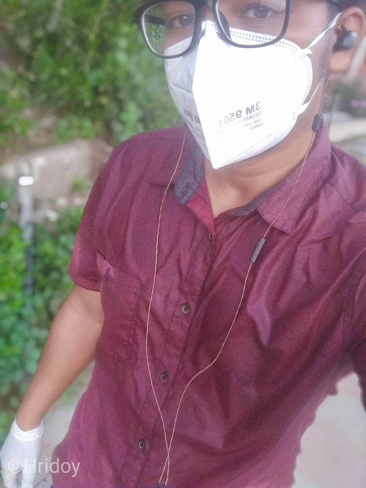 damn outside...fasting and losing gallon of sweat.╯︿╰