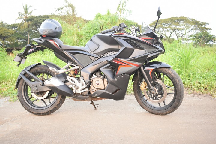 Pulsar RS200
