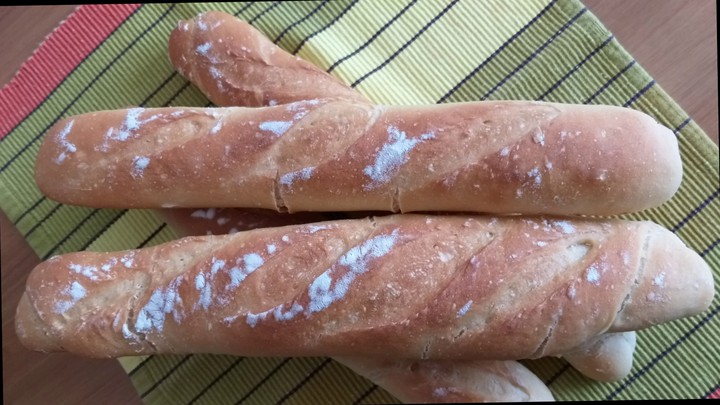 Delicious and crunchy baguettes