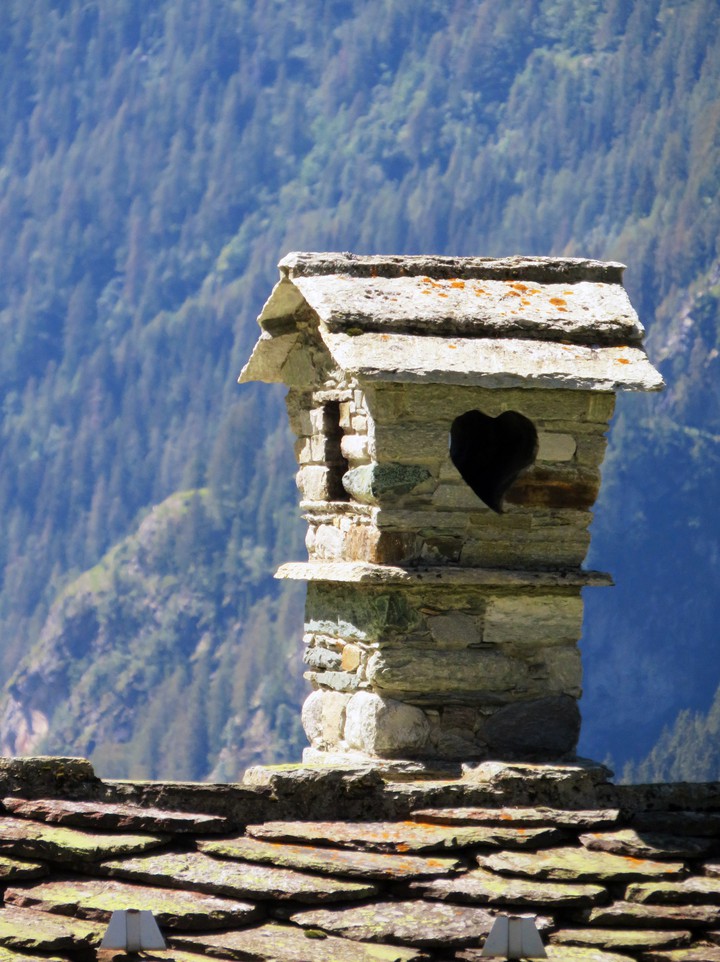 Rocky chimney