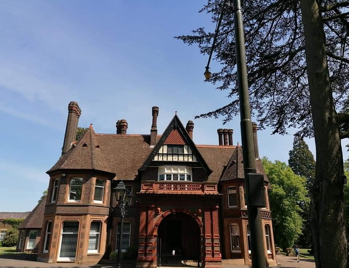 Victorian Manor