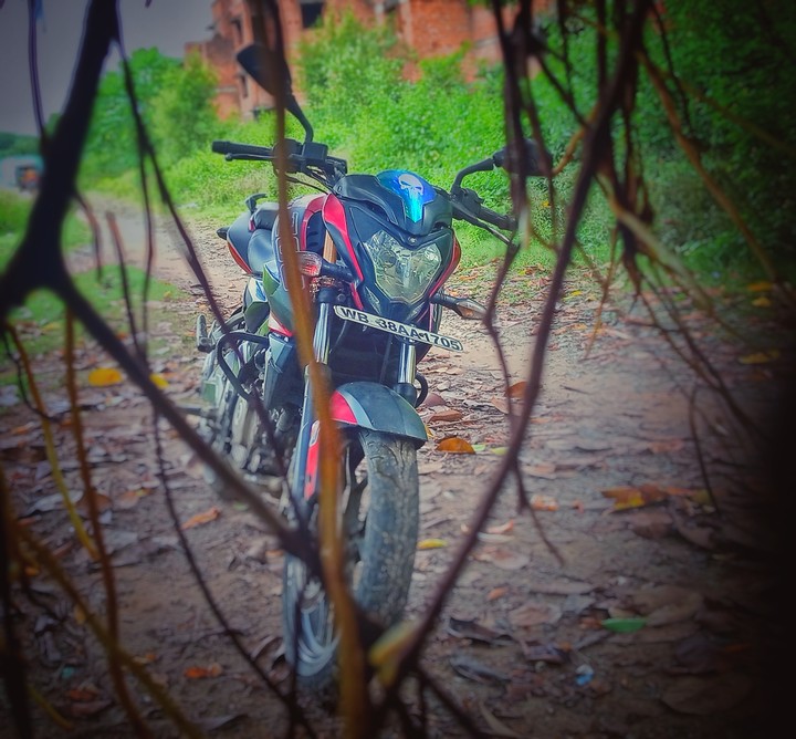 ns 200