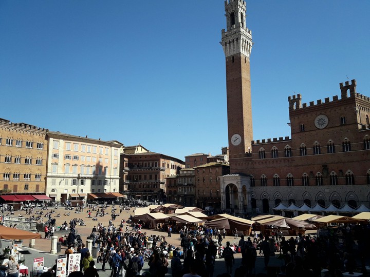 piazza siena