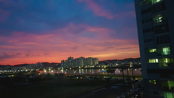 korea apartment sunset