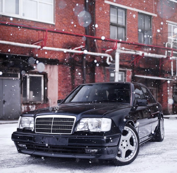 Mercedes Benz