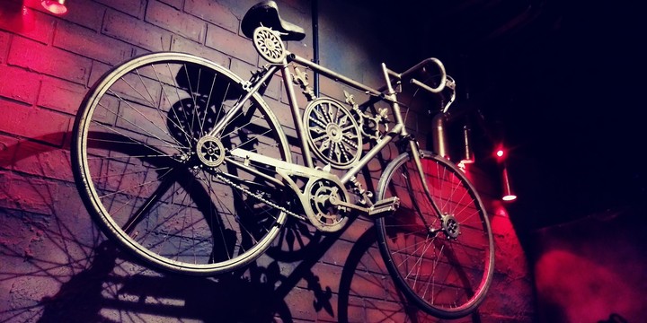 Hanging Cycle