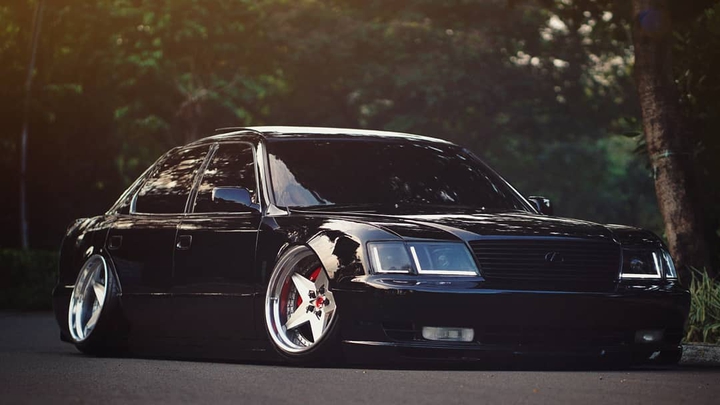 lexus