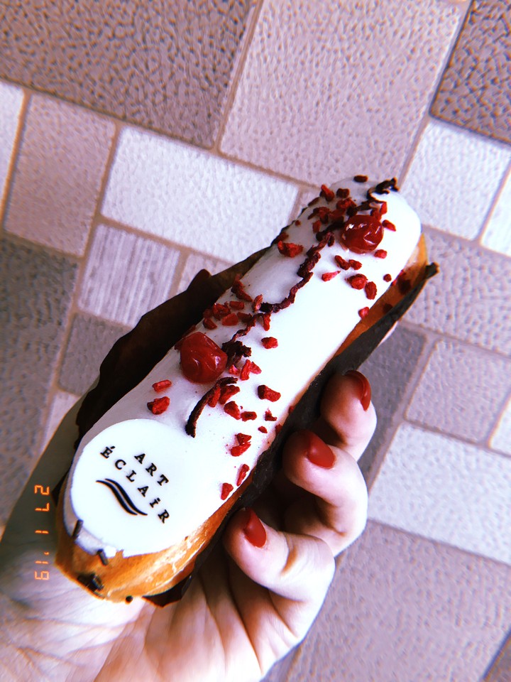 Eclair love
