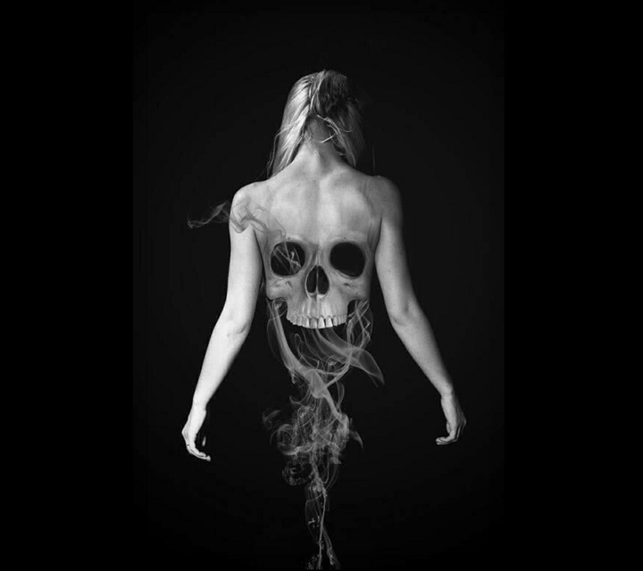 smoke skull