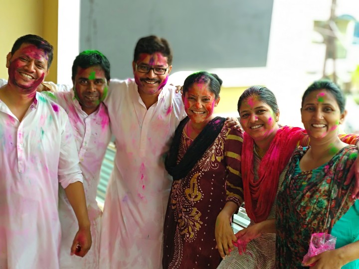 holi