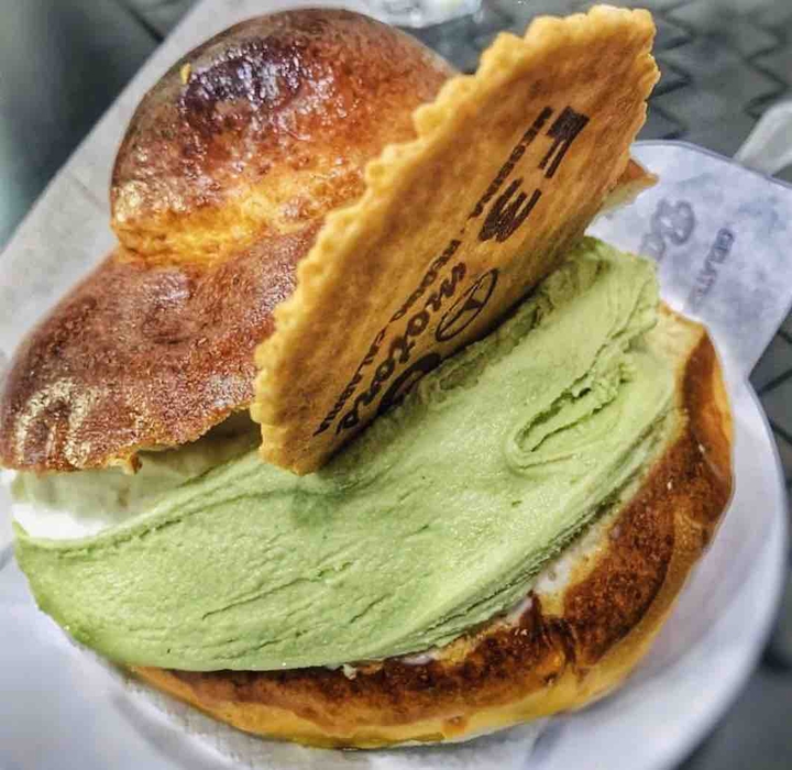 Brioche con Granita