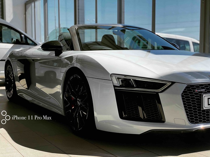 Audi V10