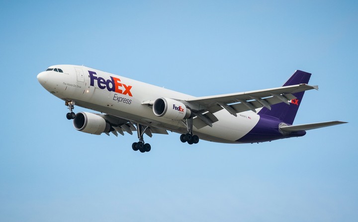 FedEx 767