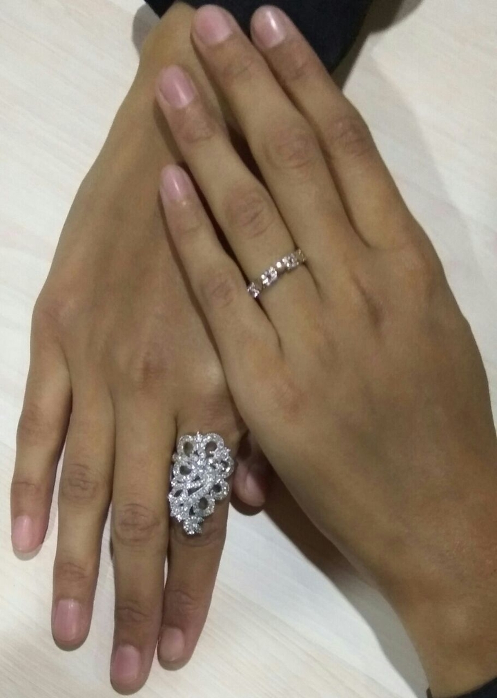 hand look