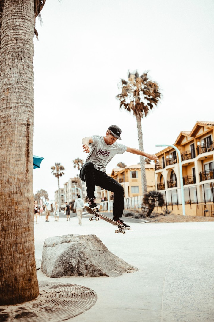 skateboard