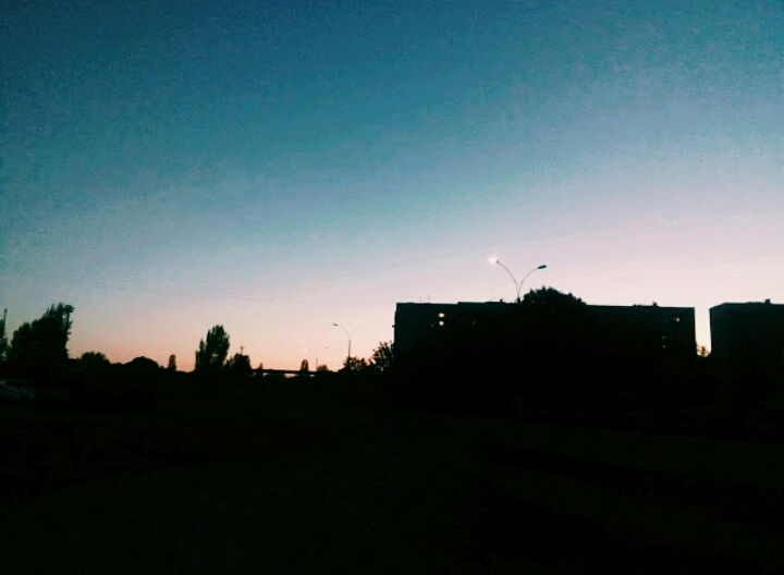 Ночь время для прогулок